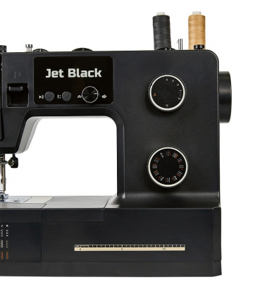 Jaguar Jet Black 009
